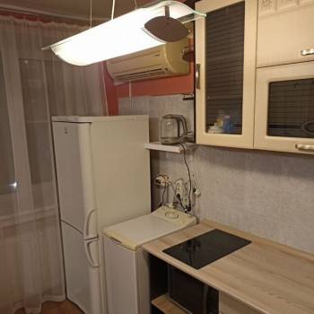 Сдается 1-комнатная квартира, 38 м²