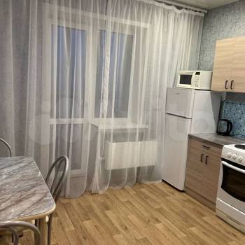 Сдается 1-комнатная квартира, 35 м²