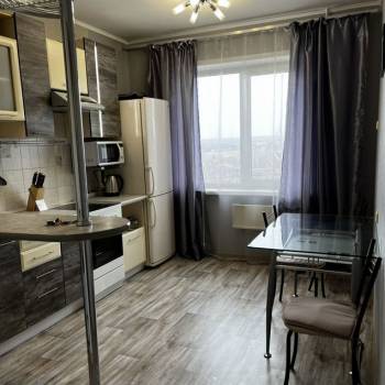 Сдается Многокомнатная квартира, 65 м²