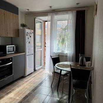 Сдается 2-х комнатная квартира, 55 м²