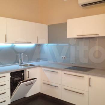 Сдается Многокомнатная квартира, 130 м²