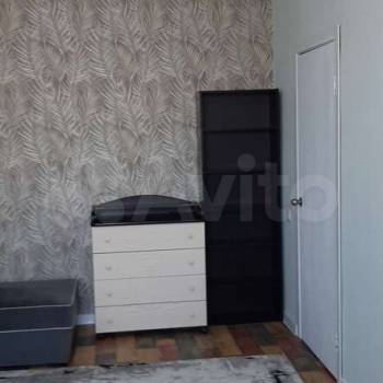 Сдается 1-комнатная квартира, 39 м²