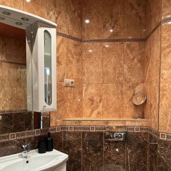 Сдается 1-комнатная квартира, 42 м²