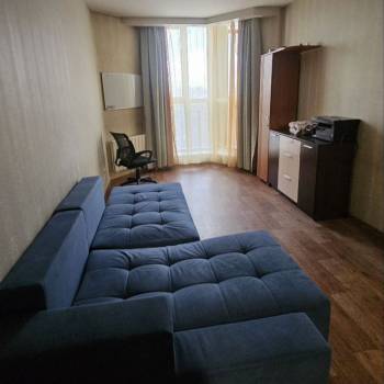 Сдается 1-комнатная квартира, 48 м²