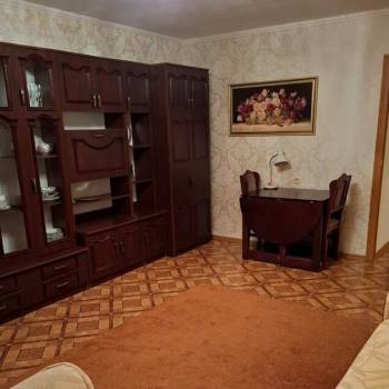 Сдается 1-комнатная квартира, 50 м²