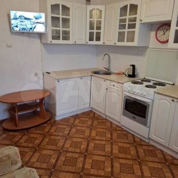 Сдается 1-комнатная квартира, 50 м²