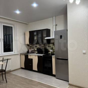 Сдается 1-комнатная квартира, 38 м²