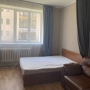 Сдается 1-комнатная квартира, 47 м²