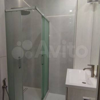 Сдается 1-комнатная квартира, 54 м²