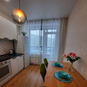 Сдается 1-комнатная квартира, 43 м²