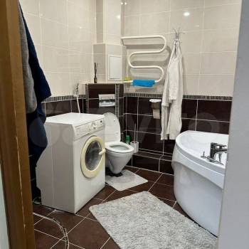 Сдается 2-х комнатная квартира, 64 м²