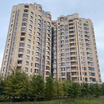 Сдается 2-х комнатная квартира, 75 м²