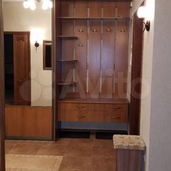 Сдается 2-х комнатная квартира, 75 м²