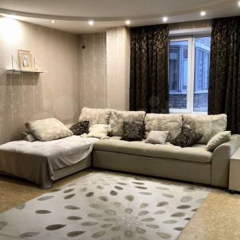 Сдается 2-х комнатная квартира, 82 м²