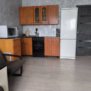 Сдается 1-комнатная квартира, 42 м²