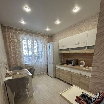 Сдается 1-комнатная квартира, 40 м²