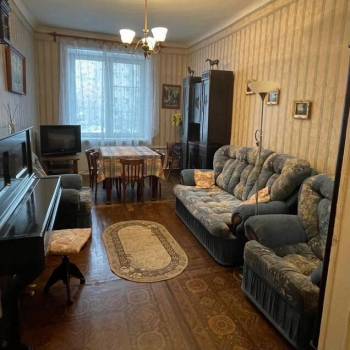 Сдается Многокомнатная квартира, 60 м²