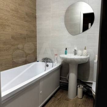 Сдается 1-комнатная квартира, 39 м²