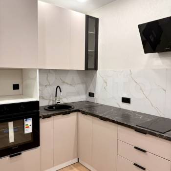 Продается 1-комнатная квартира, 35 м²