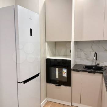 Продается 1-комнатная квартира, 35 м²