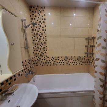 Продается 3-х комнатная квартира, 64 м²