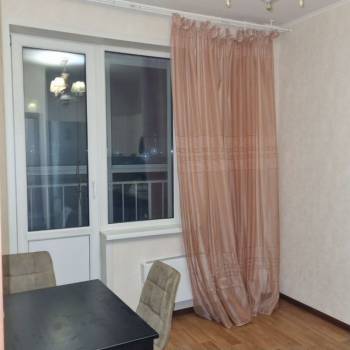 Сдается 1-комнатная квартира, 39 м²