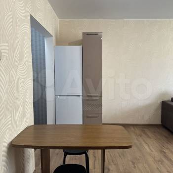 Сдается 1-комнатная квартира, 38 м²