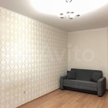 Сдается 1-комнатная квартира, 60 м²