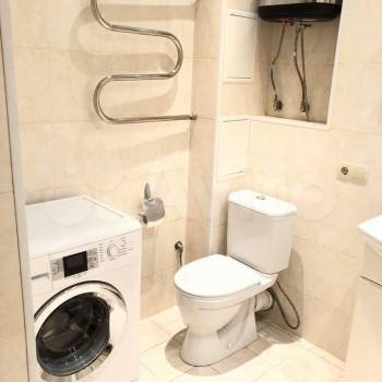 Сдается 1-комнатная квартира, 60 м²