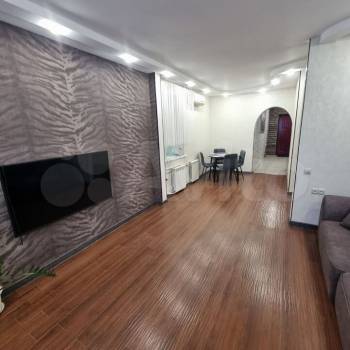 Сдается 2-х комнатная квартира, 65 м²