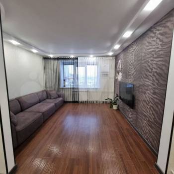 Сдается 2-х комнатная квартира, 65 м²