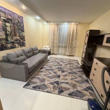 Сдается 2-х комнатная квартира, 65 м²