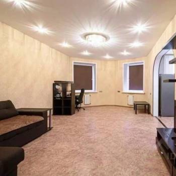 Сдается 2-х комнатная квартира, 81,2 м²