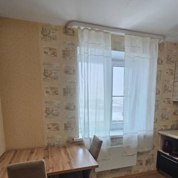 Сдается 1-комнатная квартира, 35 м²