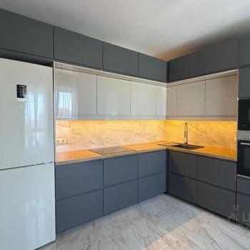 Сдается Многокомнатная квартира, 80 м²