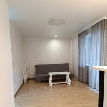 Сдается Многокомнатная квартира, 59,8 м²