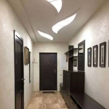 Сдается 2-х комнатная квартира, 82 м²