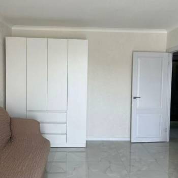 Сдается 1-комнатная квартира, 42 м²