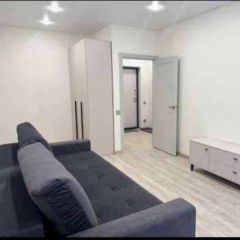 Сдается 1-комнатная квартира, 38 м²