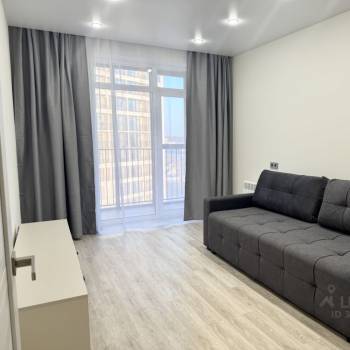 Сдается 1-комнатная квартира, 38 м²