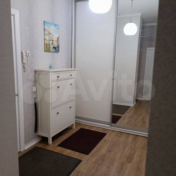 Сдается 1-комнатная квартира, 46 м²