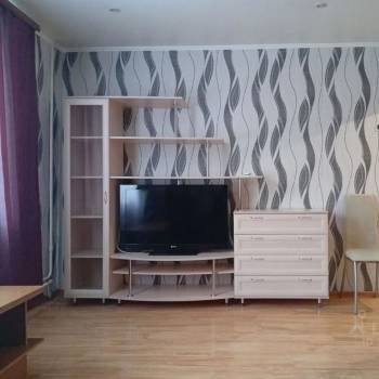 Сдается 1-комнатная квартира, 44 м²