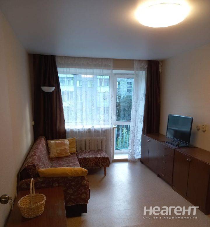 Сдаю 2-х комнатную квартиру, ул. Блюхера