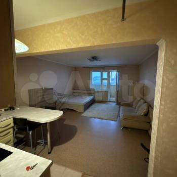 Сдается 1-комнатная квартира, 42,2 м²