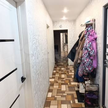 Продается Многокомнатная квартира, 70,3 м²