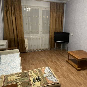 Сдается 1-комнатная квартира, 38 м²