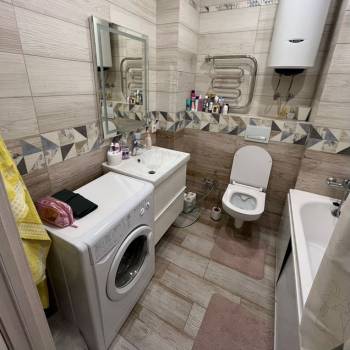 Сдается 1-комнатная квартира, 40 м²