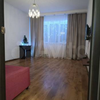 Сдается 1-комнатная квартира, 42 м²