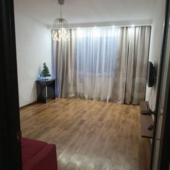 Сдается 1-комнатная квартира, 42 м²