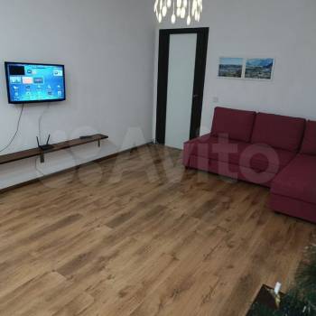 Сдается 1-комнатная квартира, 42 м²